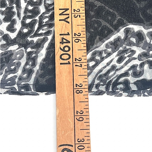 Adrienne Vittadini Black & White Paisley Design Beaded B-Neck Blouse Size XL EUC - Picture 10 of 14